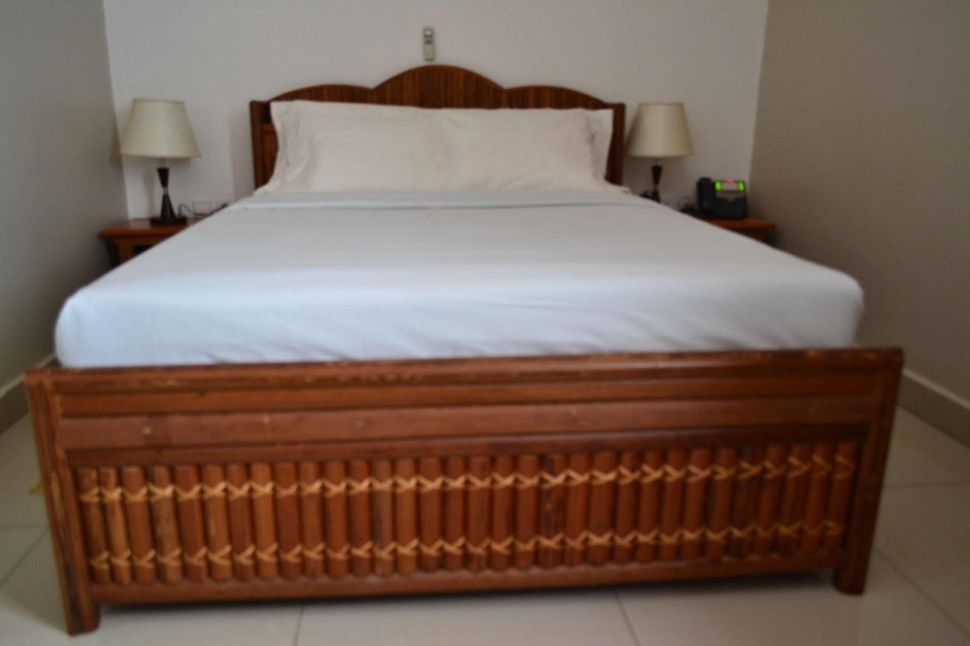 Congress Hotel ياوندي المظهر الخارجي الصورة